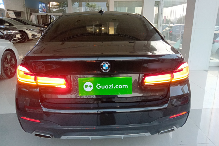 宝马5系 2023款 530Li 领先型 M运动套装车身外观6004