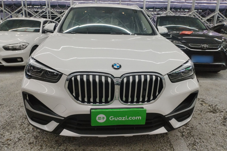 宝马X1 2020款 sDrive20Li 尊享型车身外观2