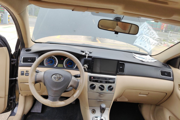 丰田 花冠 2013款 1.6L 自动豪华版中控内饰12