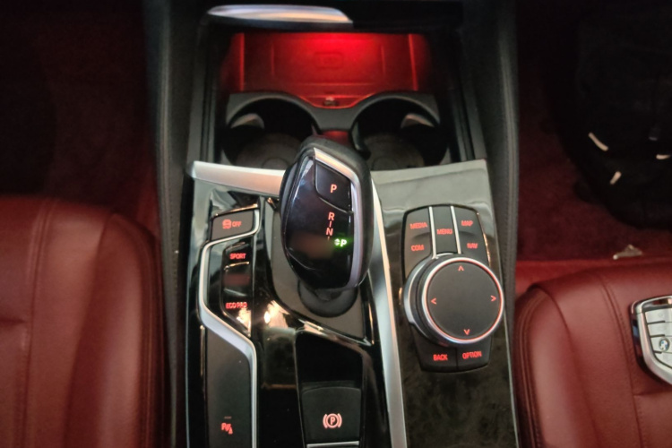 宝马5系 2020款 530Li xDrive M运动套装局部细节18