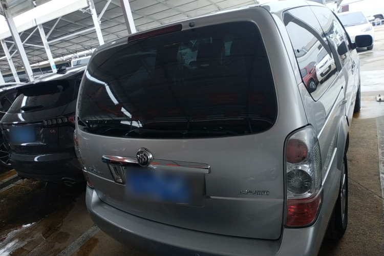 别克GL8 2014款 2.4L 经典版车身外观6004