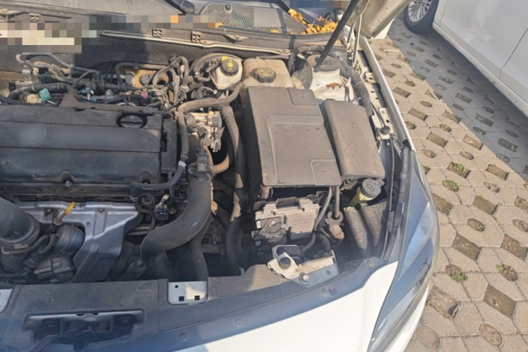 别克 君威 2015款 1.6T 领先技术型局部细节9007