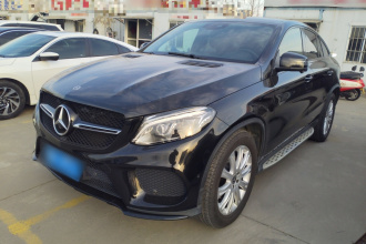 奔驰GLE轿跑 2017款 GLE 320 4MATIC 轿跑SUV
