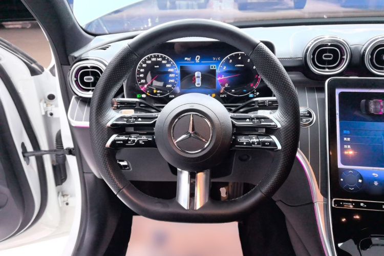 奔驰C级 2023款 改款 C 260 L 运动版中控内饰13