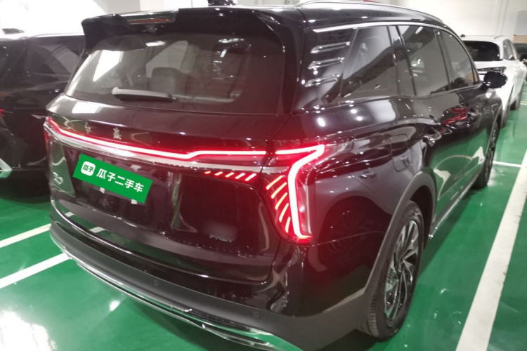 红旗HS7 PHEV 2024款 2.0T PHEV 四驱旗畅版 6座车身外观7
