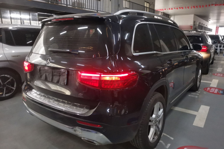 奔驰GLB 2020款 GLB 180 时尚型车身外观6005