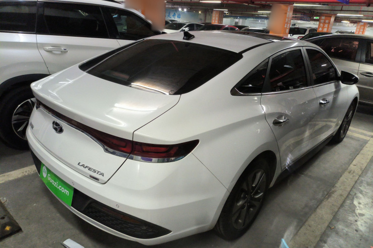 现代 菲斯塔 2019款 240TGDi 运动版 国VI车身外观7