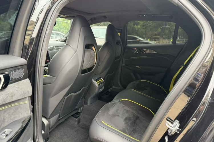 领克03 2022款 03+ 2.0TD 自动驭风版车身外观6005