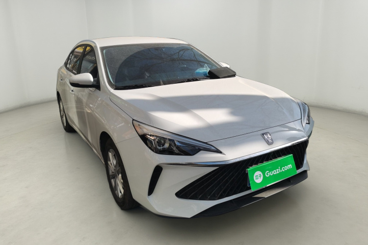 荣威i5 2023款 1.5L 手动舒享版车身外观3