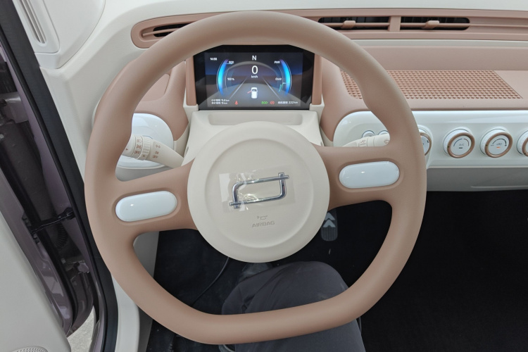 奔腾小马 2026款 222km 萌趣马 Plus中控内饰13