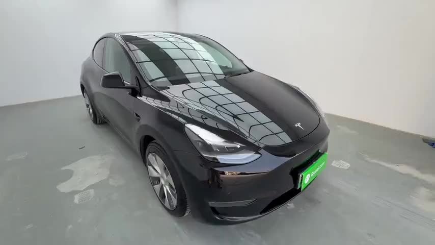 特斯拉 Model Y 2021款 标准续航后驱版实拍1