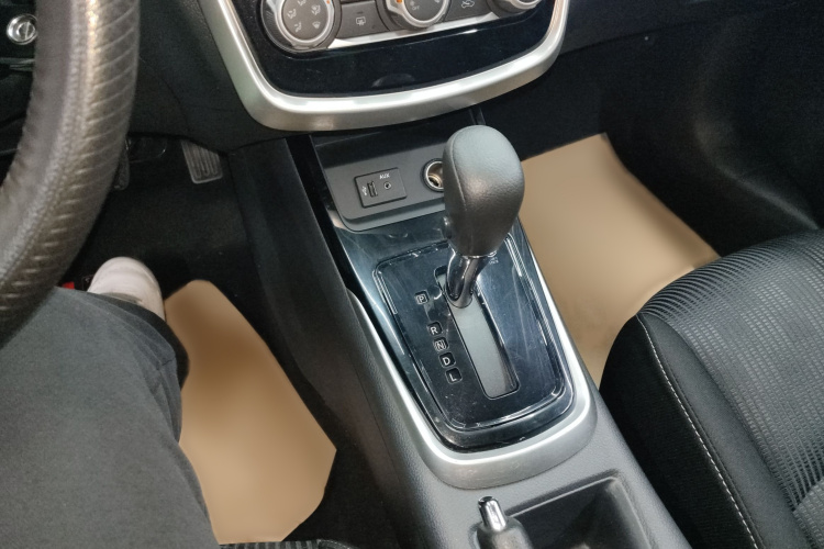 日产 骐达TIIDA 2021款 1.6L CVT酷动版局部细节18