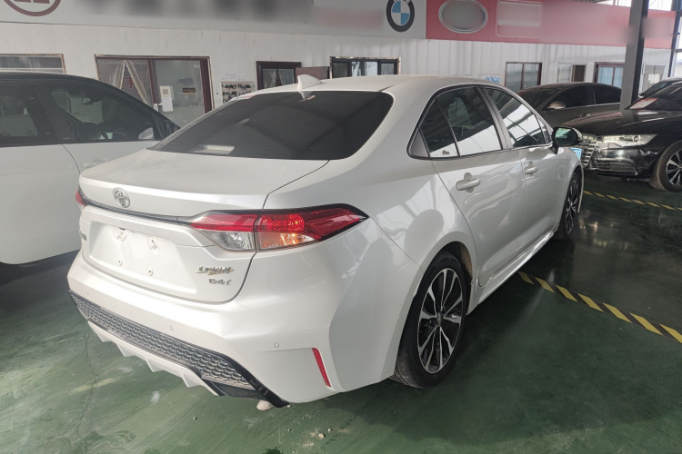 丰田 雷凌 2021款 185T CVT运动版车身外观7