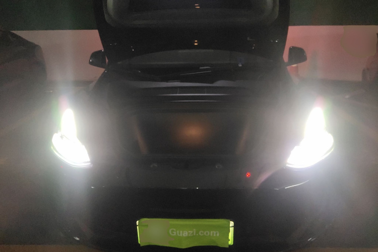 特斯拉 Model Y 2022款 后轮驱动版局部细节24