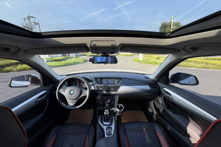 宝马X1 2014款 sDrive18i 时尚型中控内饰7008