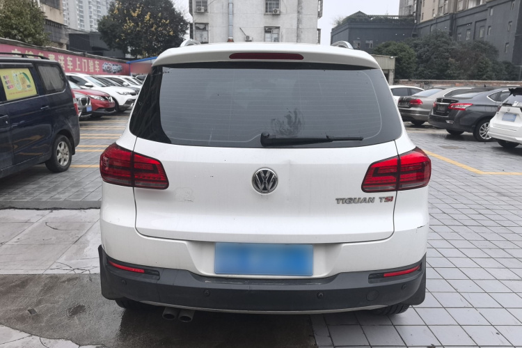 大众 途观 2015款 1.8TSI 自动两驱豪华型车身外观6