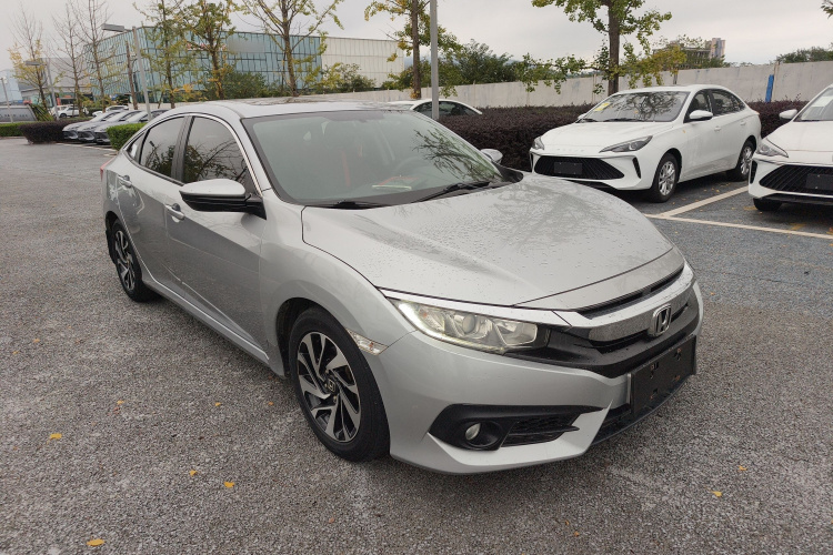 本田 思域 2016款 220TURBO CVT豪华版车身外观3