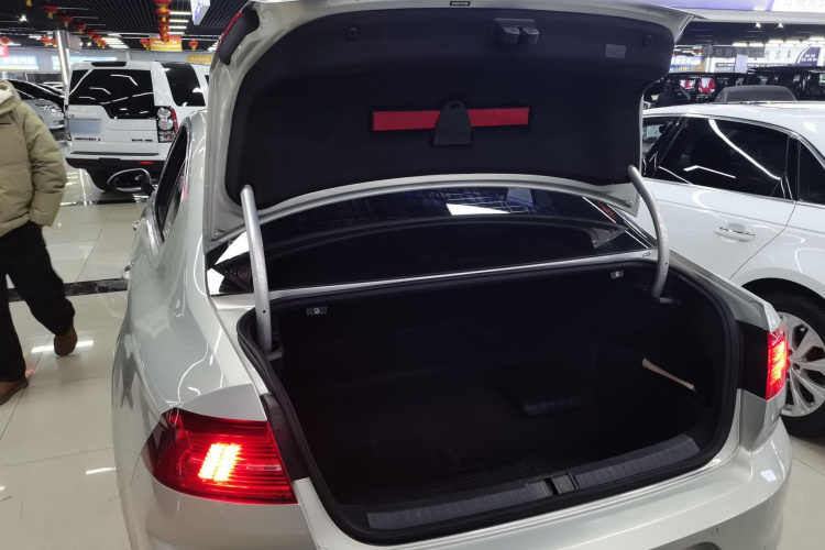 大众 迈腾 2017款 330TSI DSG 豪华型局部细节23