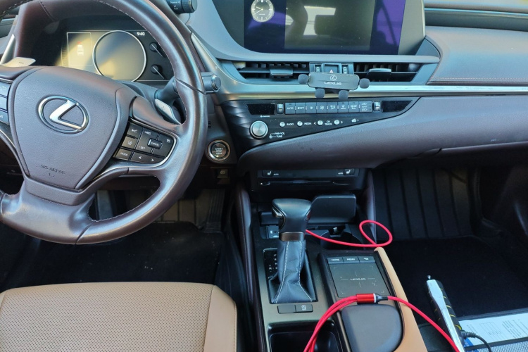 雷克萨斯ES 2020款 200 卓越版局部细节16