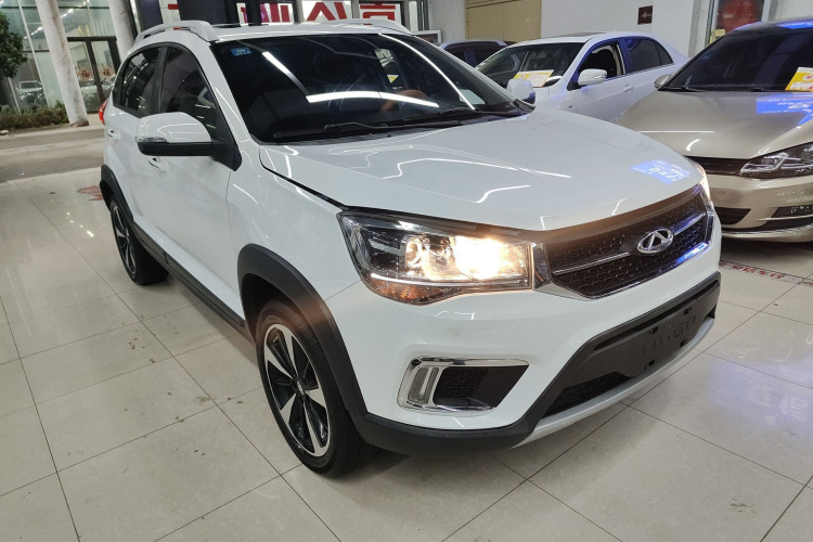 奇瑞 瑞虎3X 2020款 质享版 1.5L CVT尊贵版车身外观3