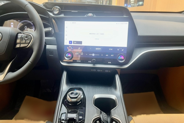 雷克萨斯RZ 2023款 450e 四驱纵享版中控内饰7006