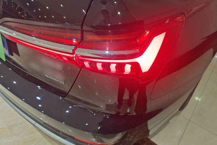 奥迪A6L 2023款 改款 45 TFSI quattro 臻选动感型车身外观6006