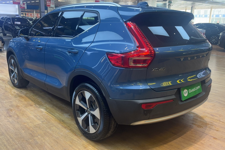 沃尔沃XC40 2023款 B4 四驱智远豪华版车身外观6005