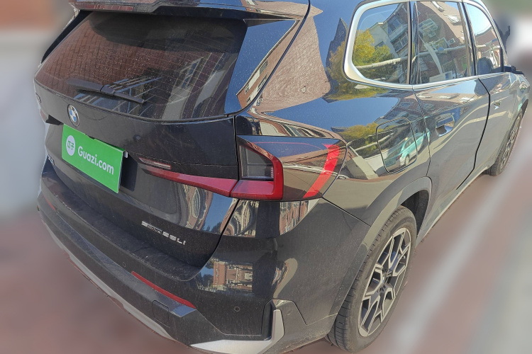 宝马X1 2023款 sDrive25Li X设计套装车身外观6005