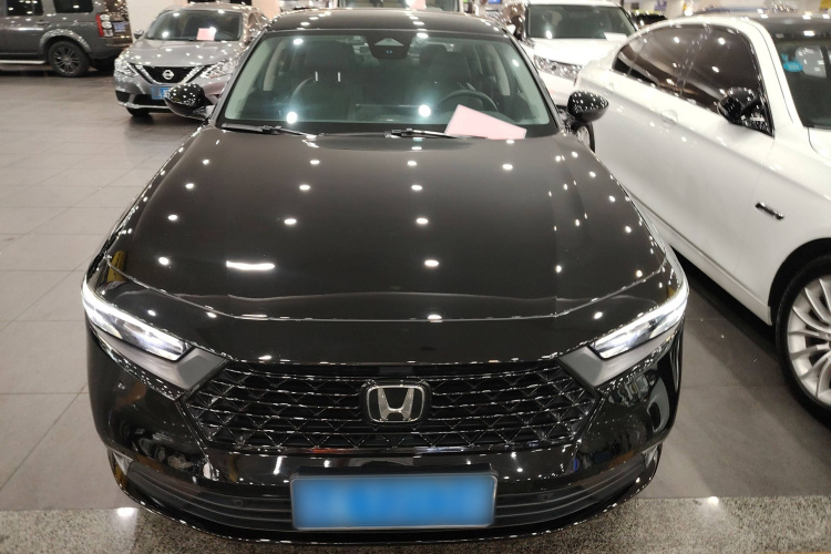 本田 雅阁 2023款 260TURBO 卓越版车身外观6001