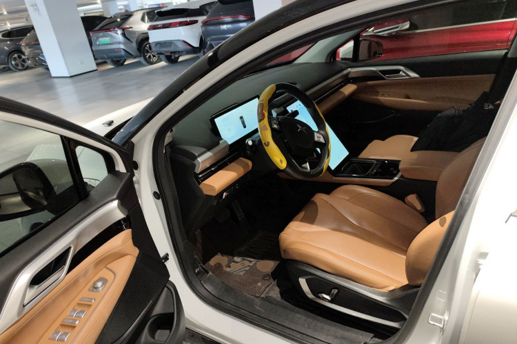 小鹏P5 2021款 460E中控内饰20