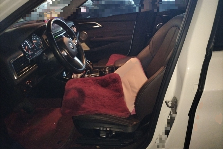 宝马1系 2022款 120i M运动曜夜版中控内饰19