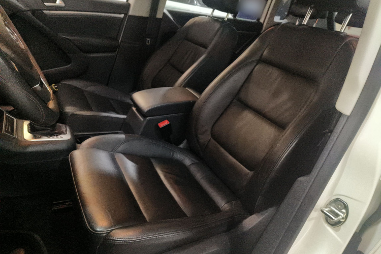 大众 途观 2015款 1.8TSI 自动四驱舒适版中控内饰19