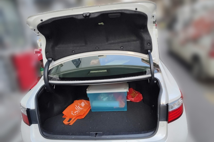 雷克萨斯ES 2013款 250 精英版中控内饰23