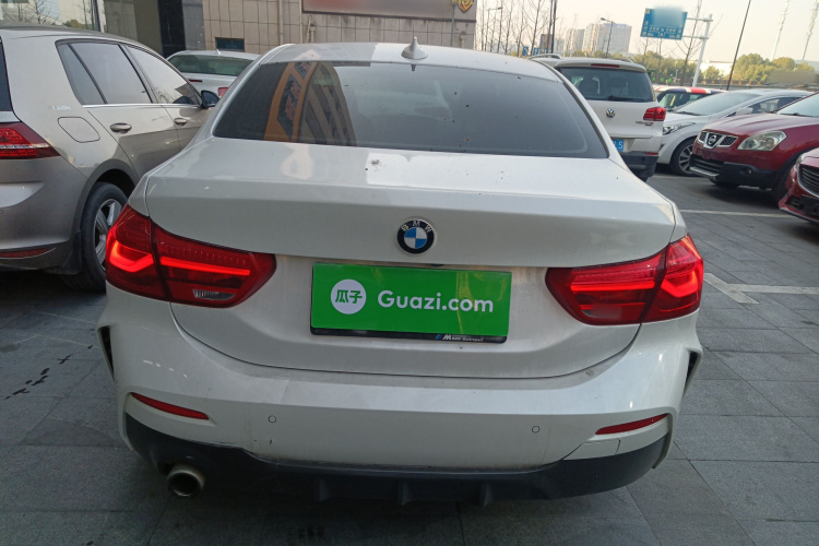 宝马1系 2019款 118i M运动套装车身外观6