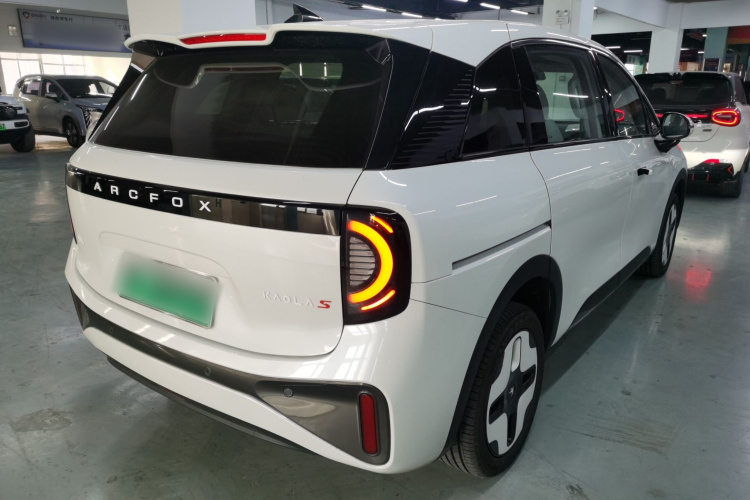 ARCFOX极狐 极狐考拉S 2024款 AIR车身外观7