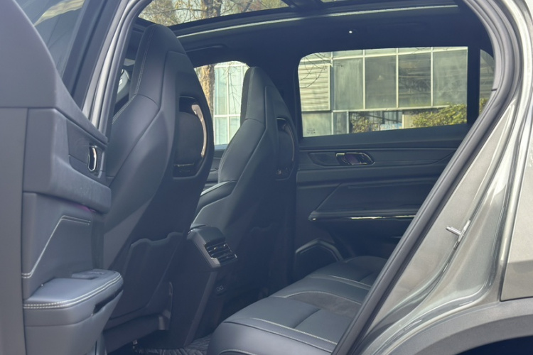 领克01 2021款 2.0TD 四驱劲Halo中控内饰7004