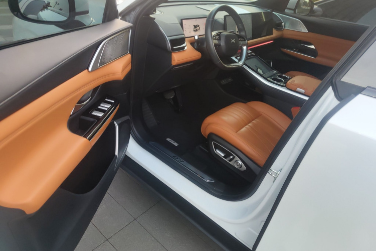 小鹏G9 2022款 570 Pro中控内饰7003