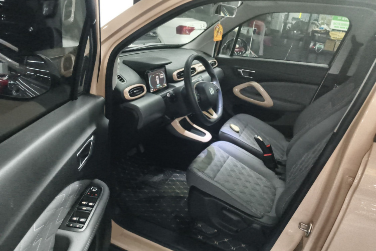 零跑汽车 零跑T03 2021款 400舒享版中控内饰20