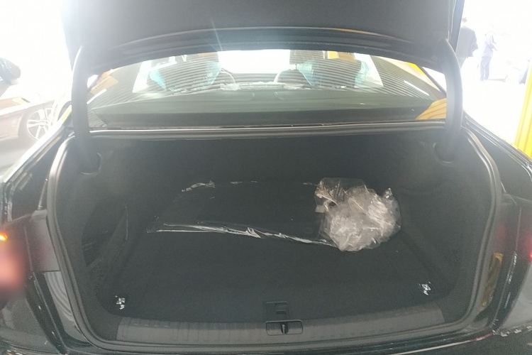 奥迪A6L 2025款 改款 40 TFSI 豪华动感型局部细节23