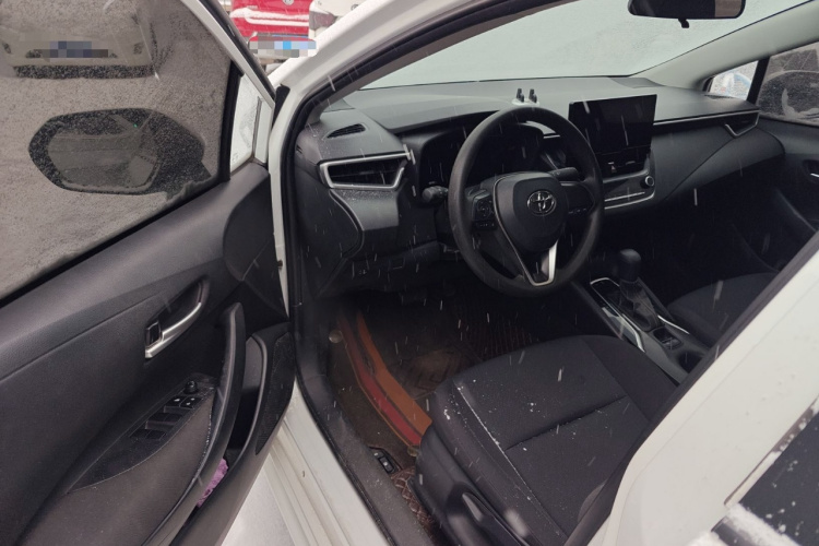 丰田 雷凌 2023款 TNGA 1.5L CVT进取版中控内饰20