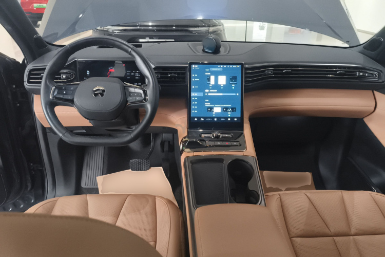 蔚来ES8 2020款 580KM 六座版中控内饰12