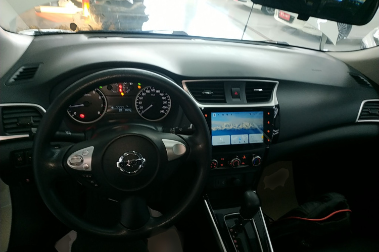 日产 轩逸 2021款 经典 1.6XL CVT豪华版中控内饰12