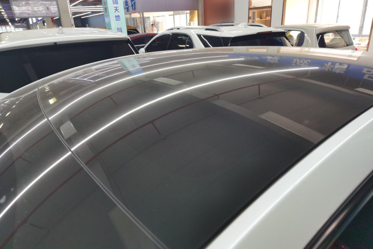 特斯拉 Model Y 2022款 长续航全轮驱动版局部细节57