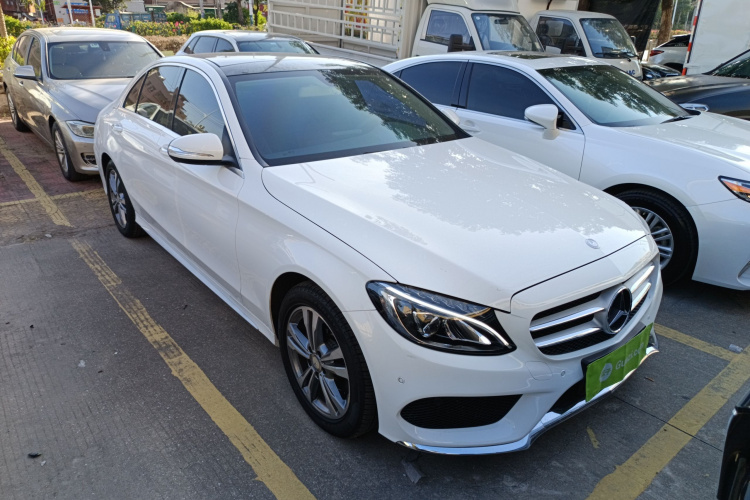 奔驰C级 2016款 C 200 L 运动型车身外观3