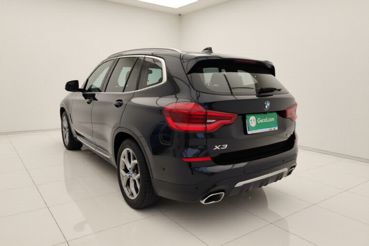 宝马X3 2021款 改款 xDrive28i 豪华套装车身外观5