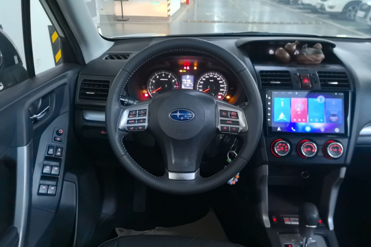斯巴鲁 森林人 2014款 2.0i 自动豪华版中控内饰13