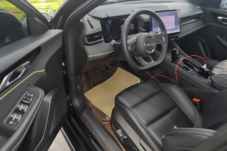 领克03 2023款 1.5TD DCT劲Plus中控内饰20