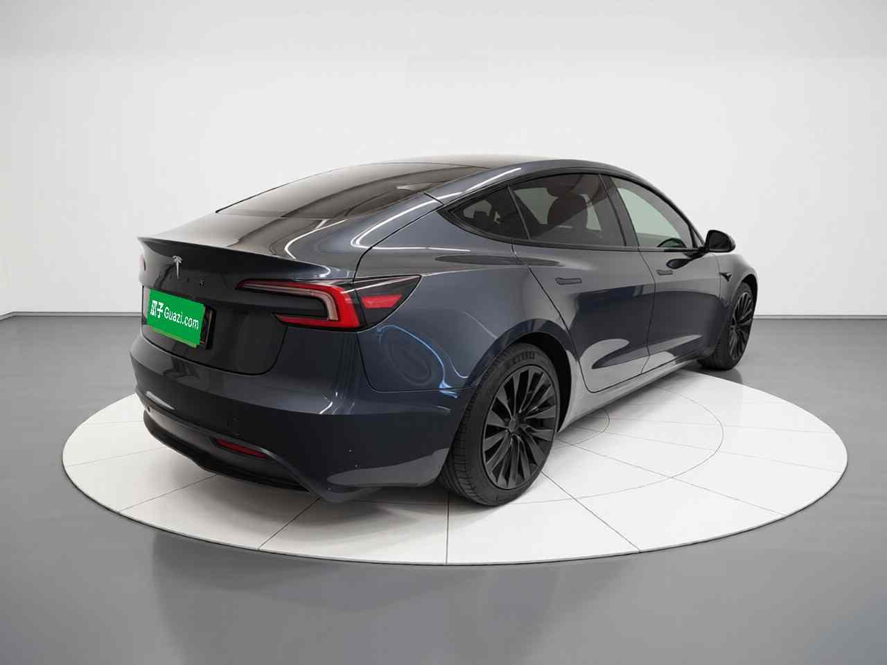 特斯拉 Model 3 2023款 后轮驱动版(5)