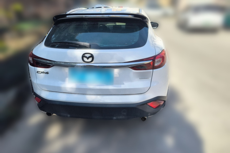 马自达CX-4 2016款 2.0L 自动两驱蓝天品位版车身外观6