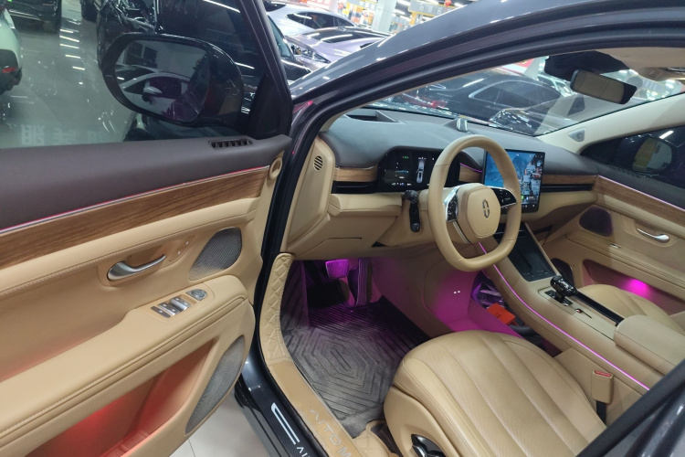 鸿蒙智行 问界M7 2024款 1.5T 后驱Plus版 5座中控内饰7003